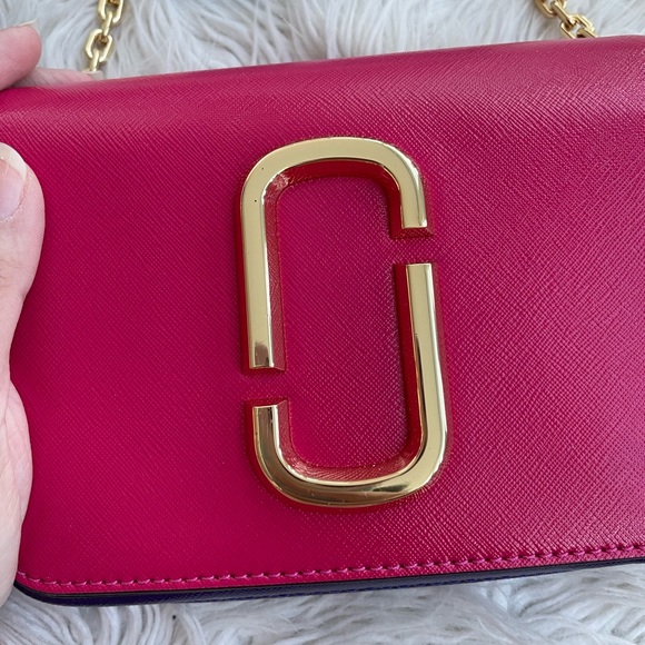 Marc Jacobs Hip Shot - Picture 2 of 5